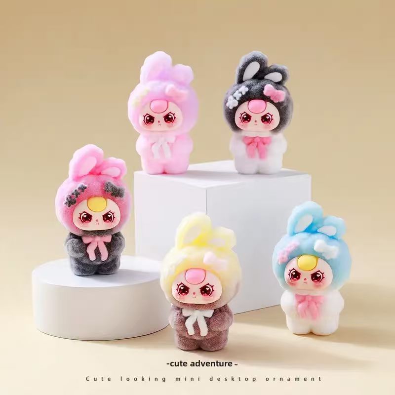 Figur Mini Asli yang Populer,  - Car Accessories Girl ulasan dan harga